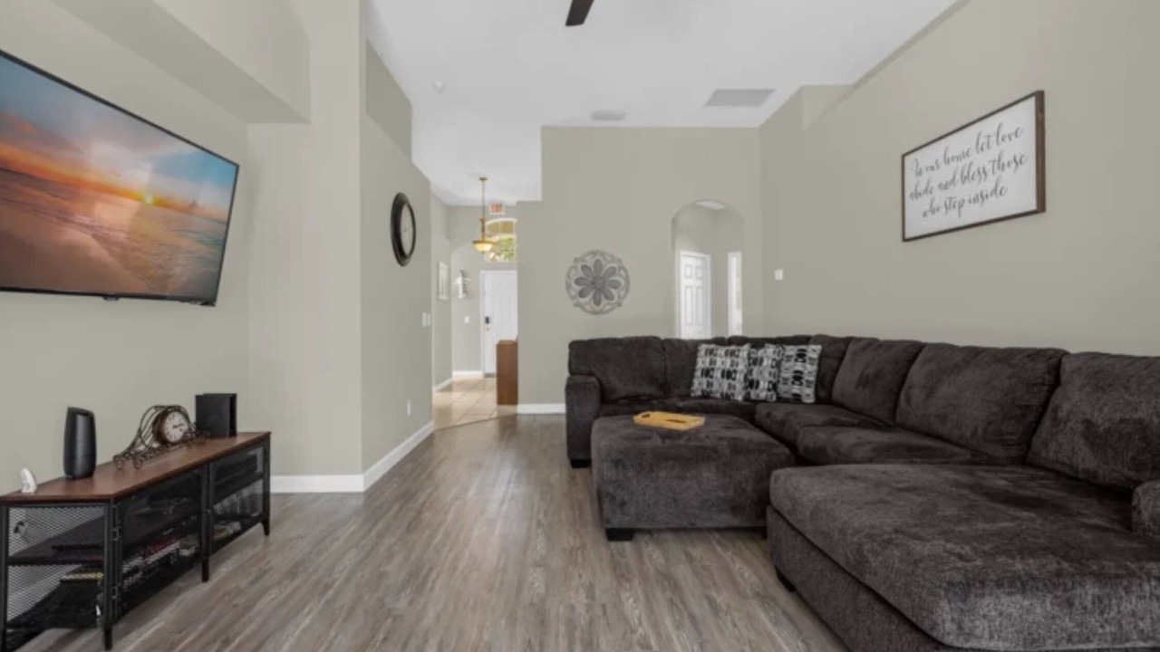 Photo of Livingroom in Florida Pines