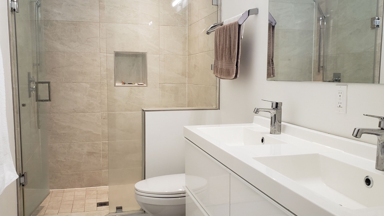 Photo of Bathroom in The Beaches