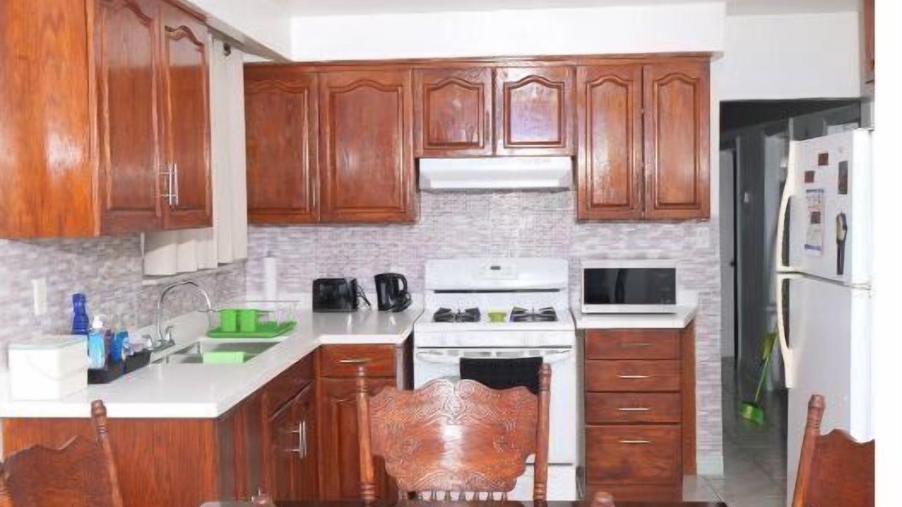 Photo of Kitchen in Emery