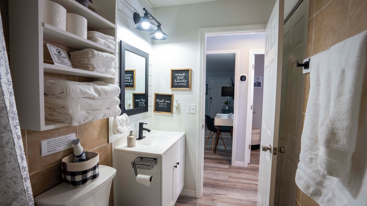 Photo of Bathroom in Tarpon Springs