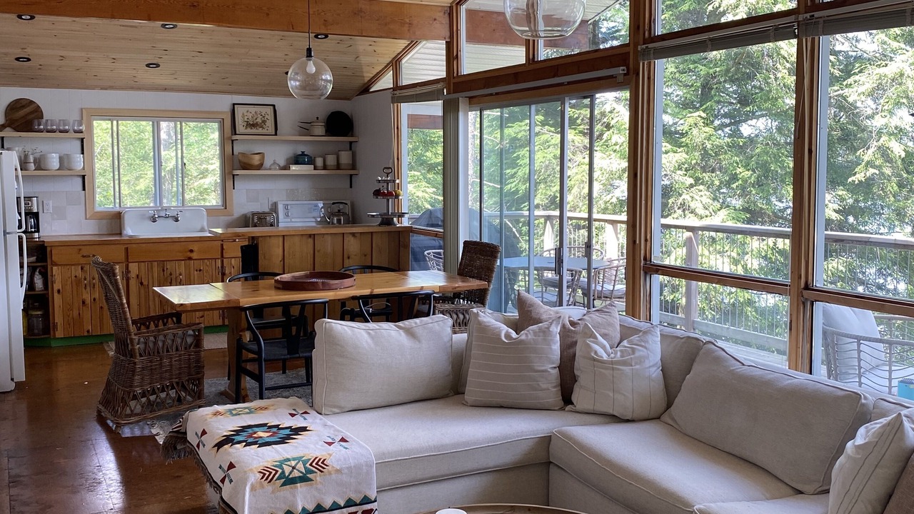 Photo of Livingroom in Dysart et al