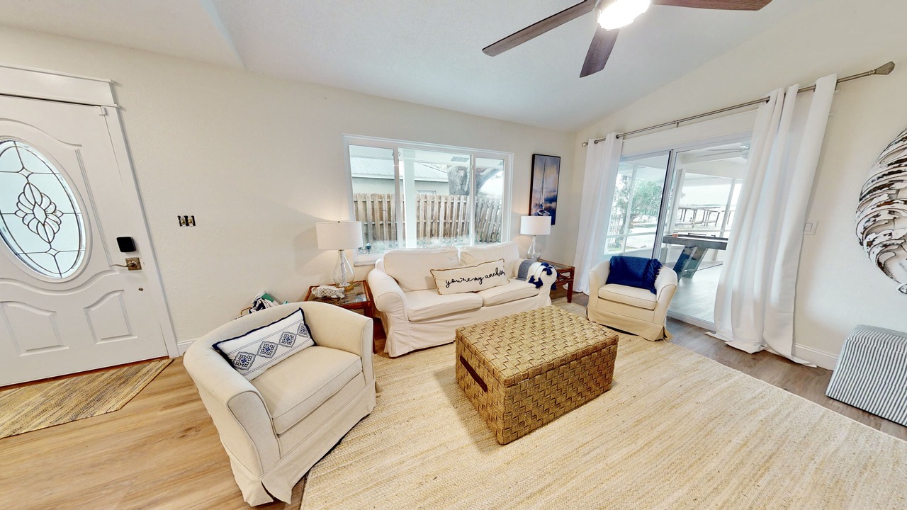 Photo of Livingroom in Lake Placid