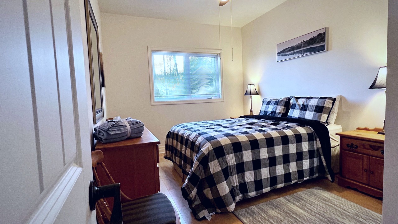 Photo of Bedroom in Haliburton