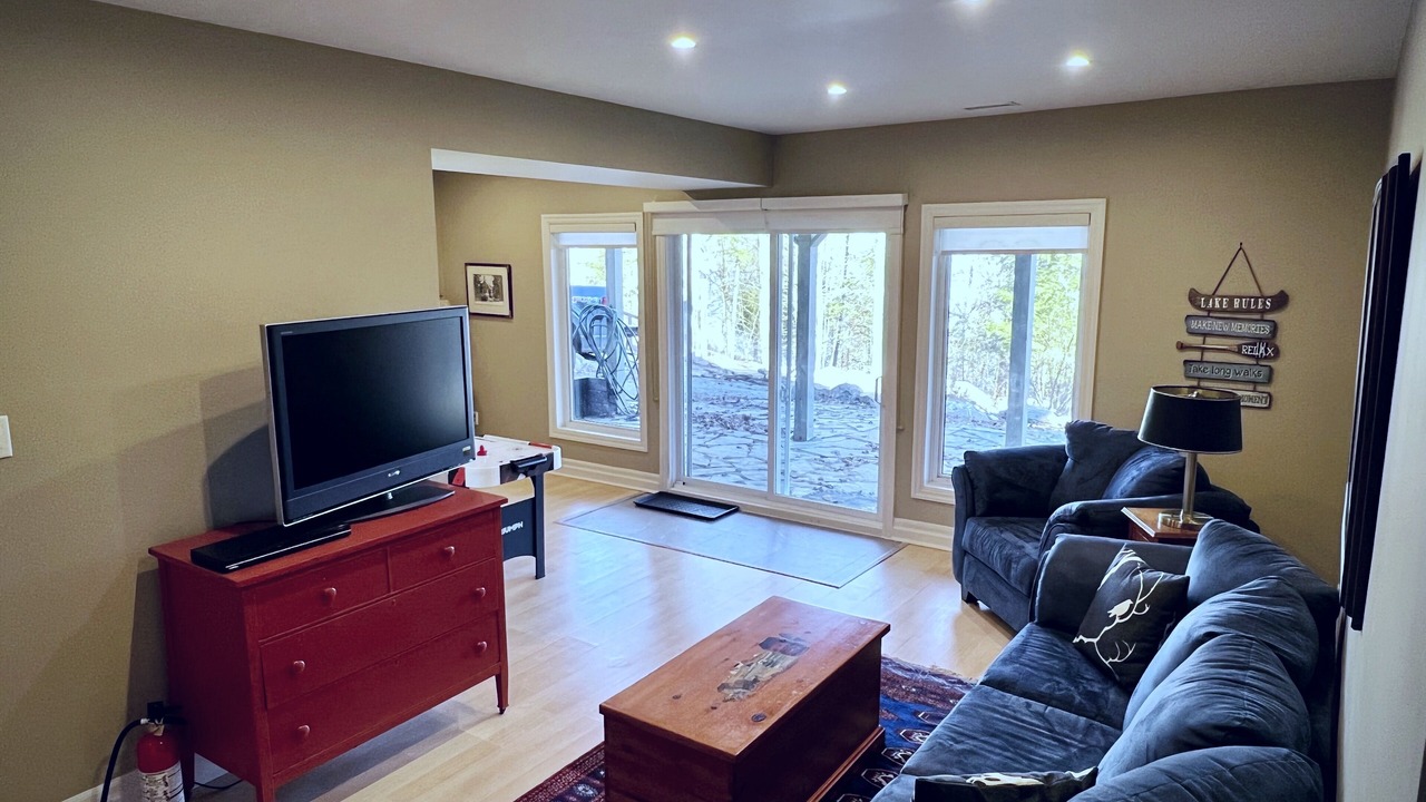 Photo of Livingroom in Haliburton