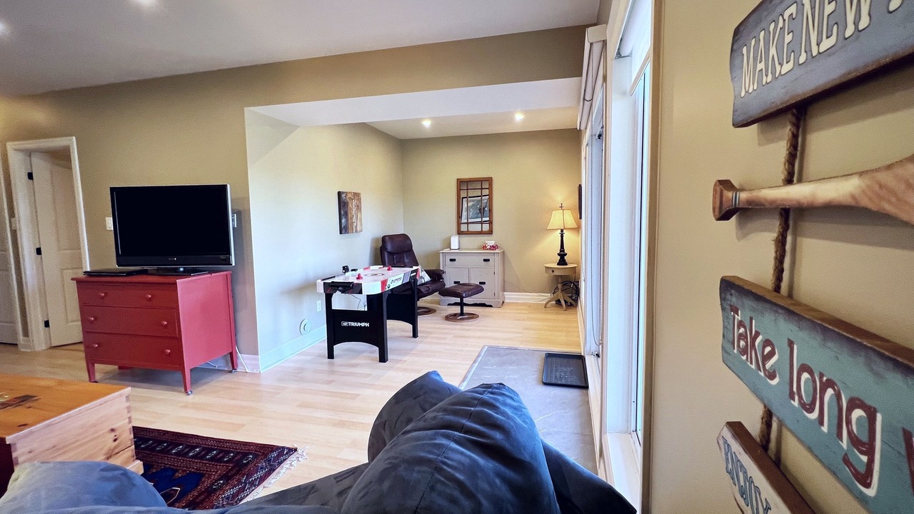 Photo of Livingroom in Haliburton