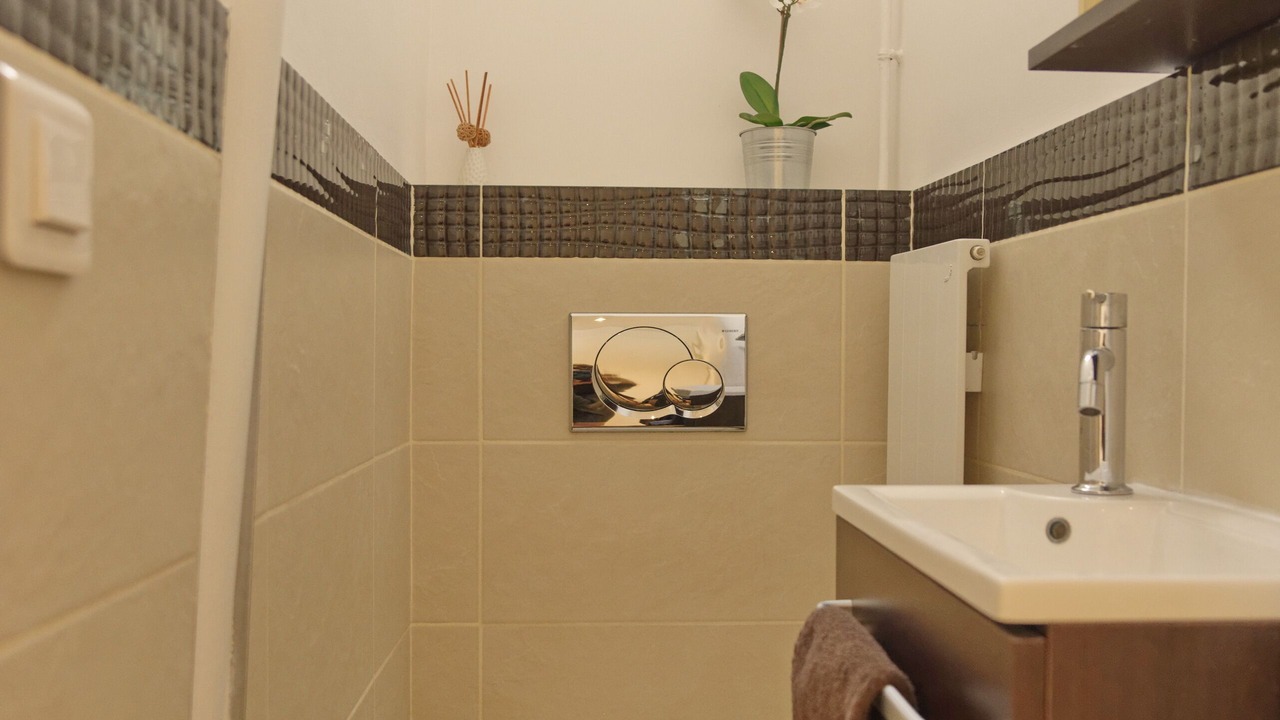 Photo of Bathroom in Paris City Center