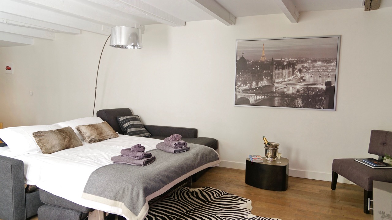 Photo of Bedroom in Paris City Center