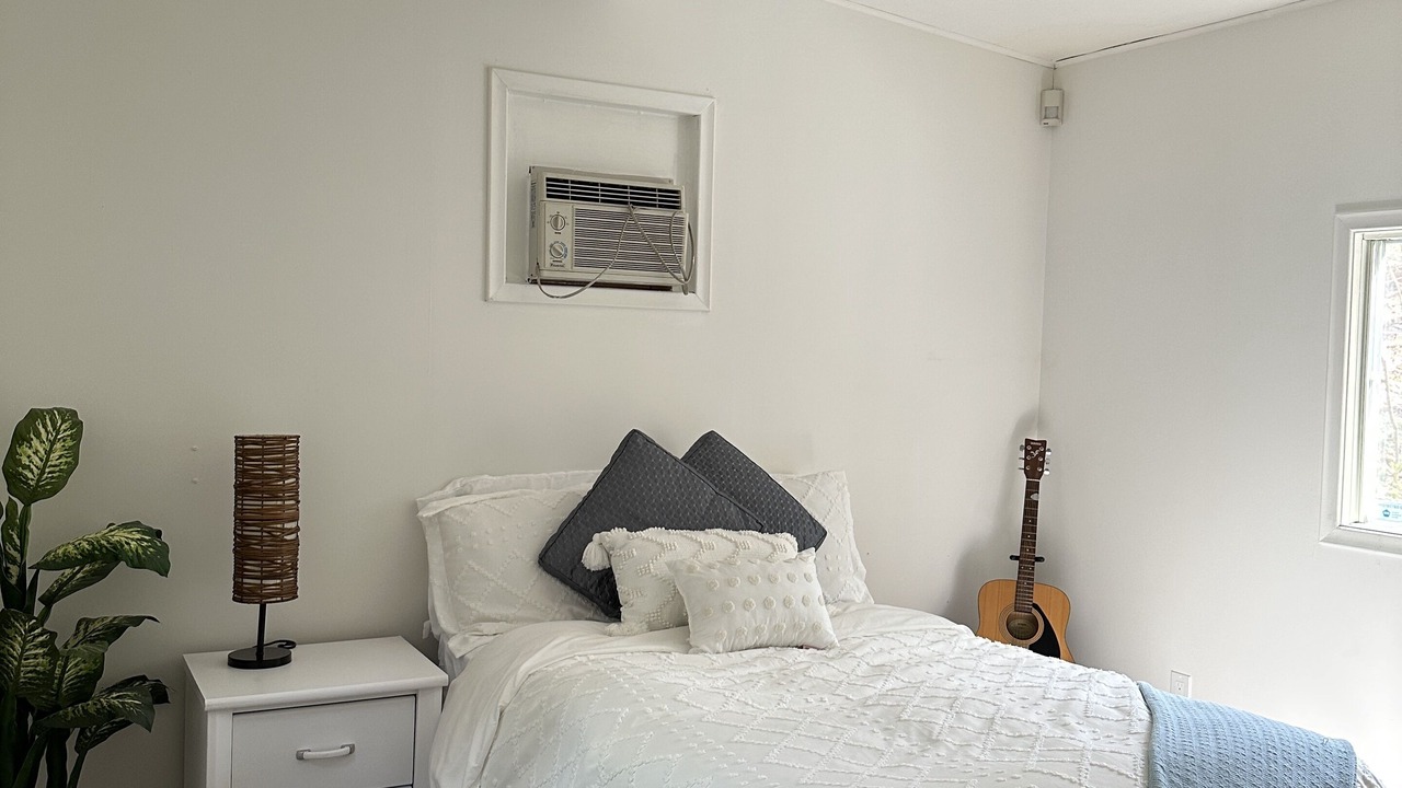 Photo of Bedroom in Muskoka Lakes