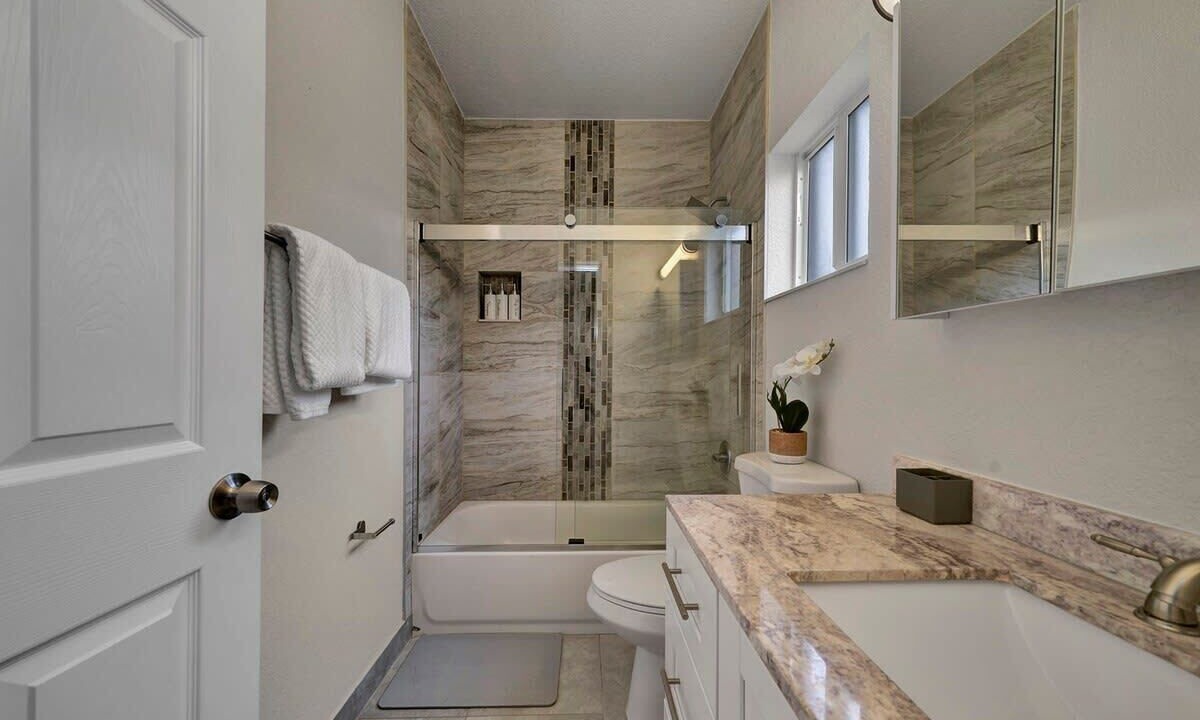 Photo of Bathroom in Progresso Village