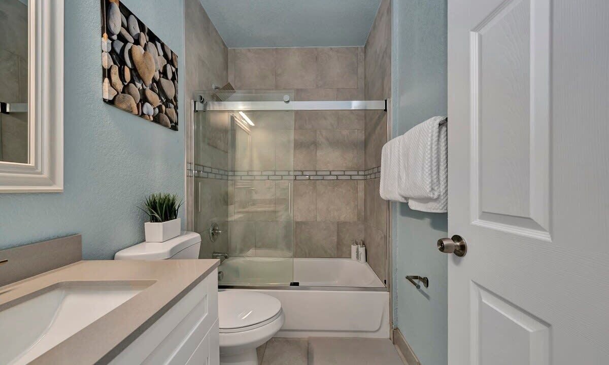 Photo of Bathroom in Progresso Village