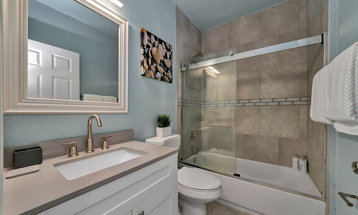 Photo of Bathroom in Progresso Village