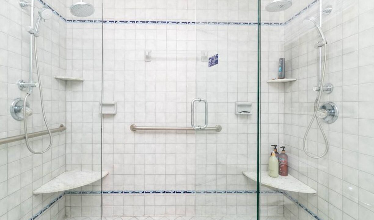 Photo of Bathroom in Riverview
