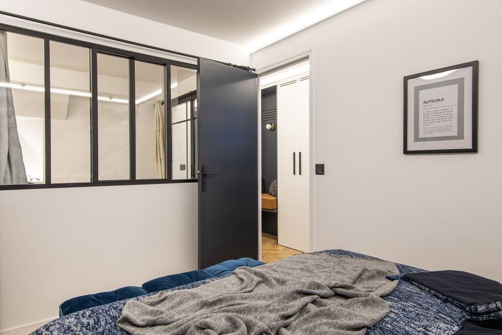 Photo of Bedroom in 15th Arrondissement