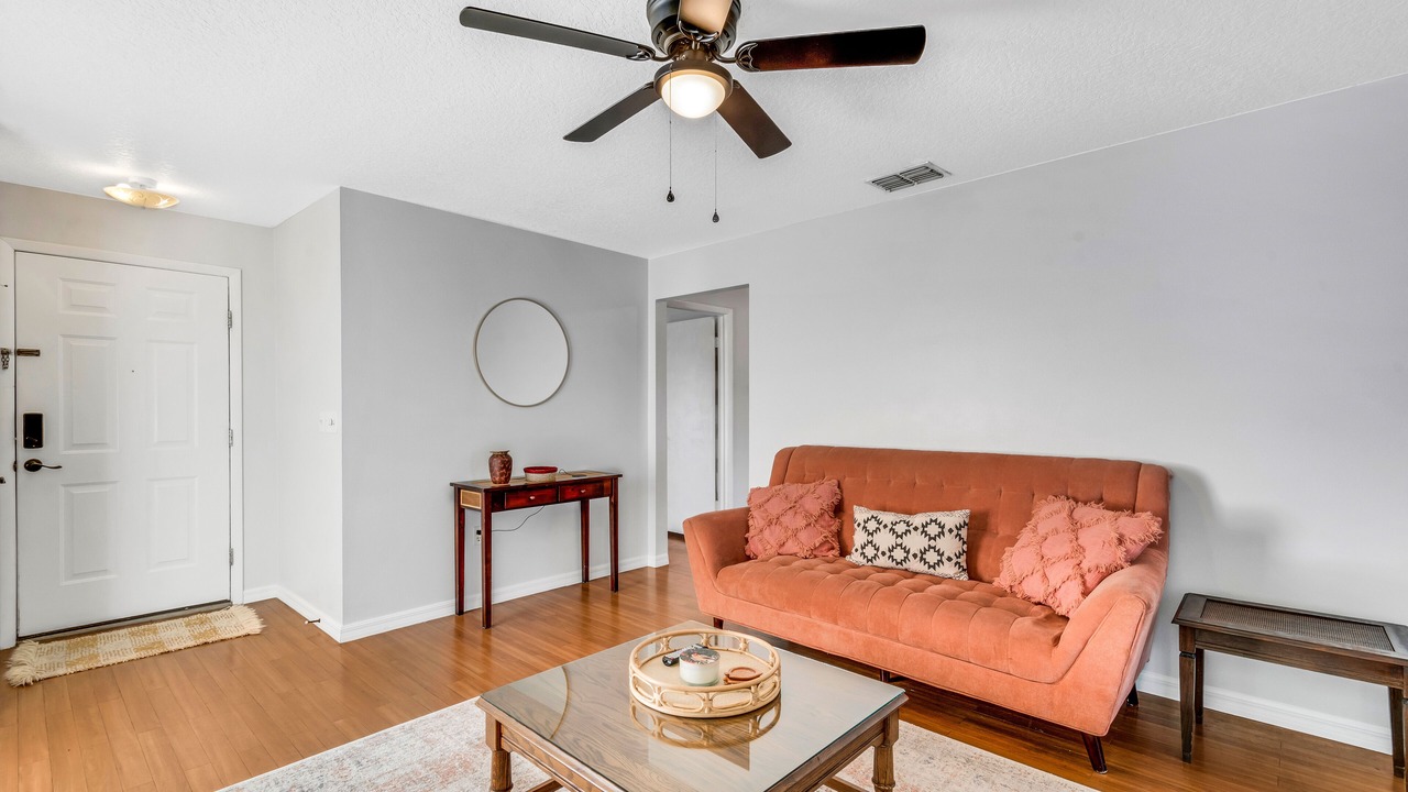 Photo of Livingroom in Lakeland