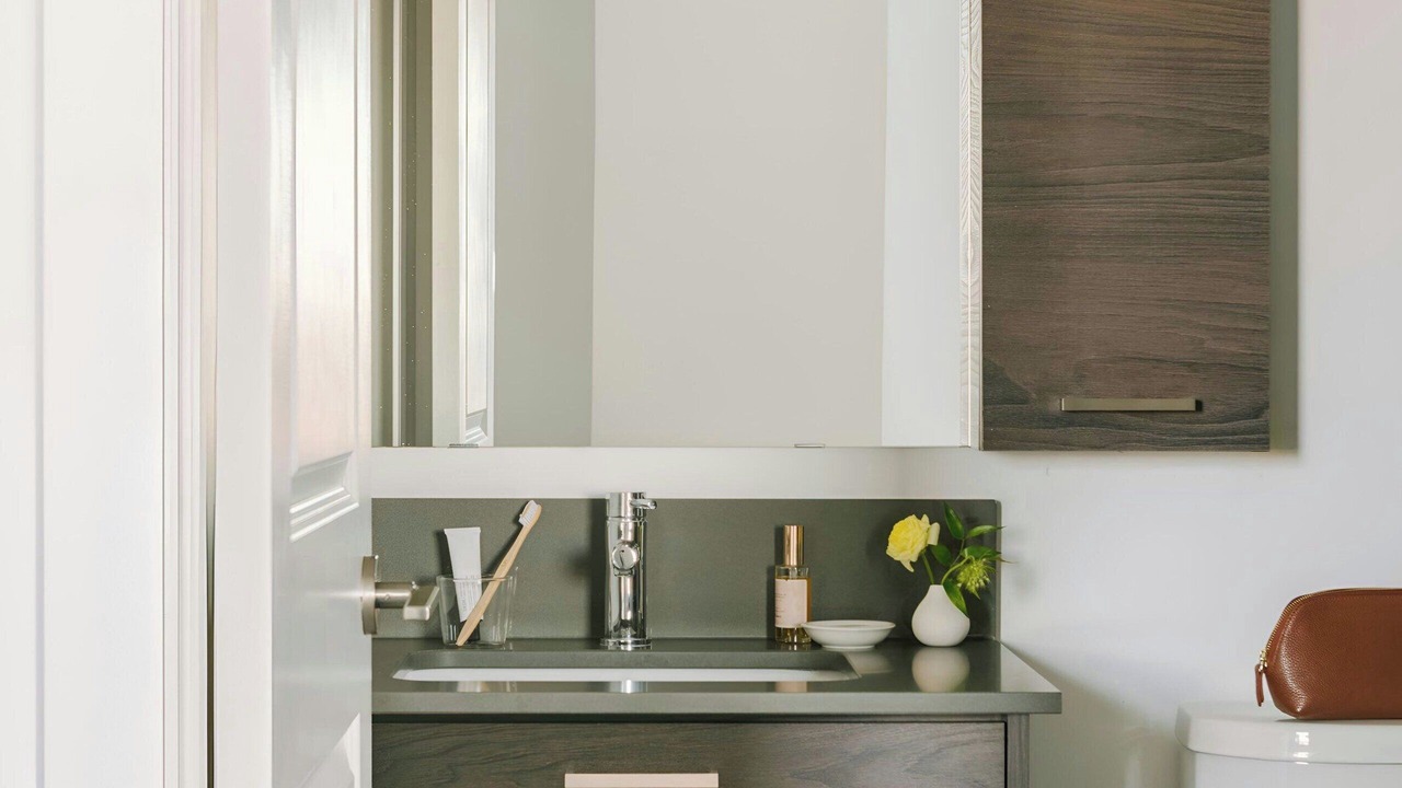 Photo of Bathroom in Little Portugal