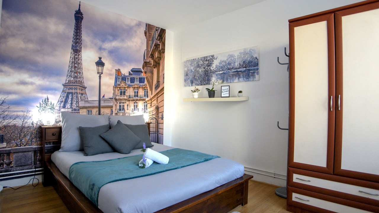 Photo of Bedroom in Le Blanc-Mesnil