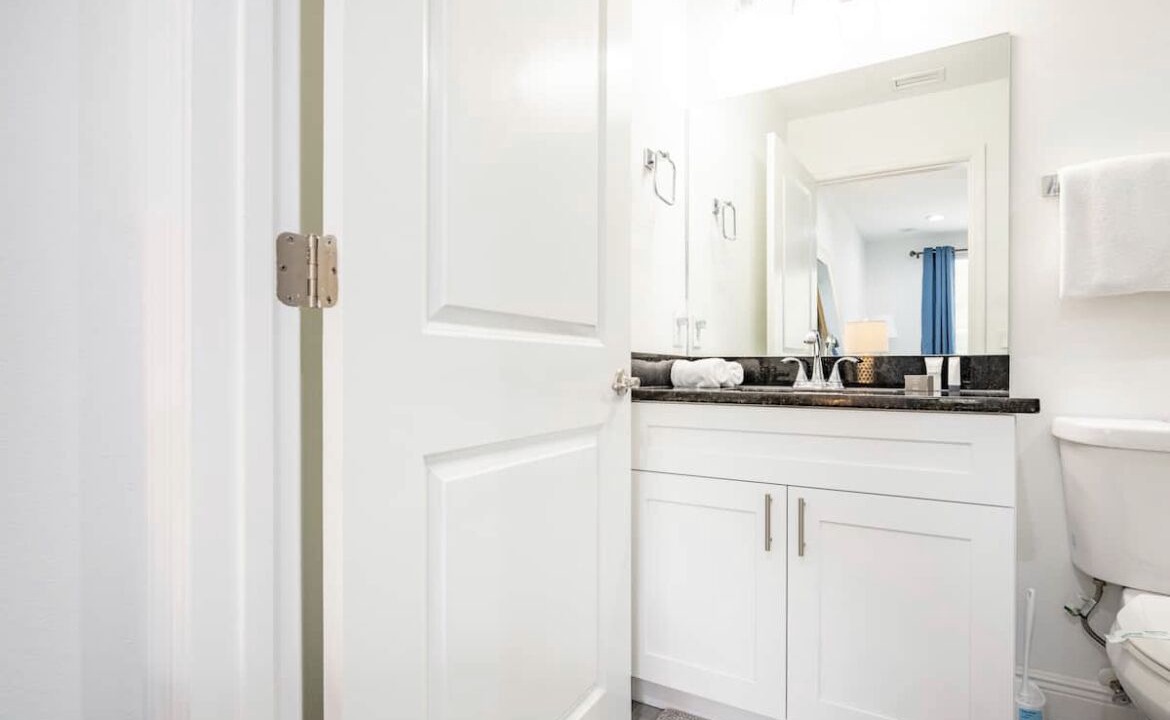Photo of Bathroom in Bridgewater Crossing