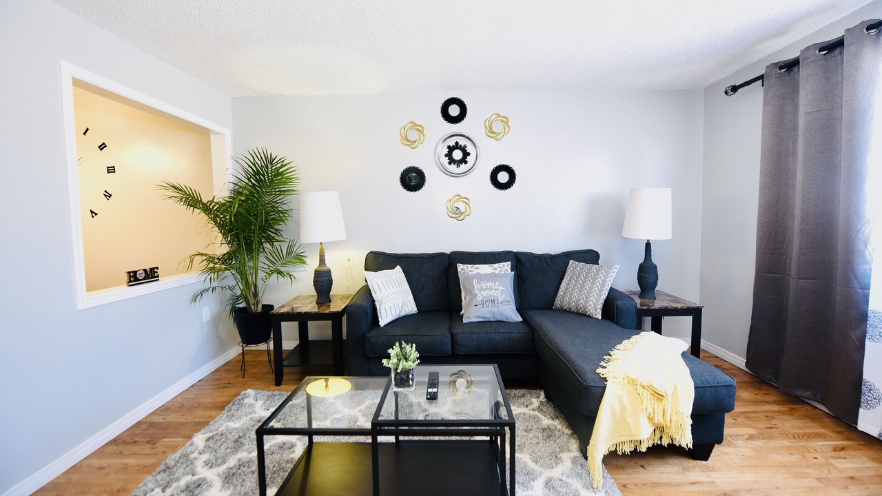 Photo of Livingroom in Kingston