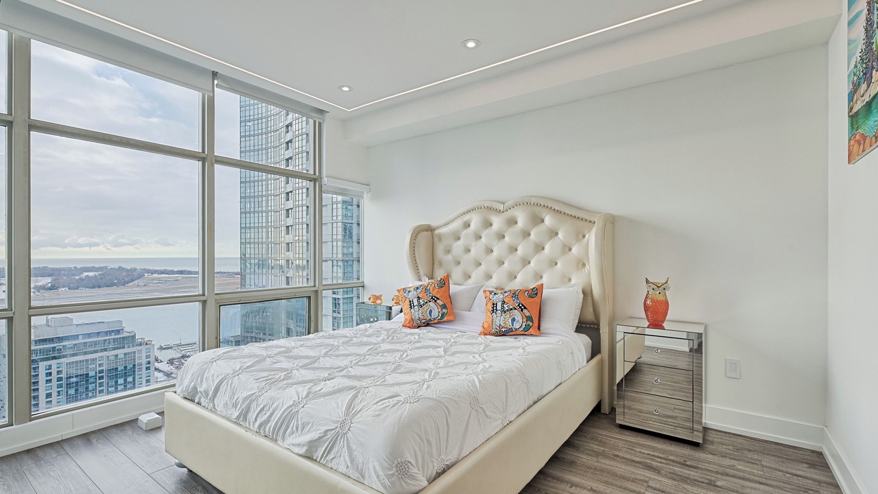 Photo of Bedroom in Toronto Entertainment District