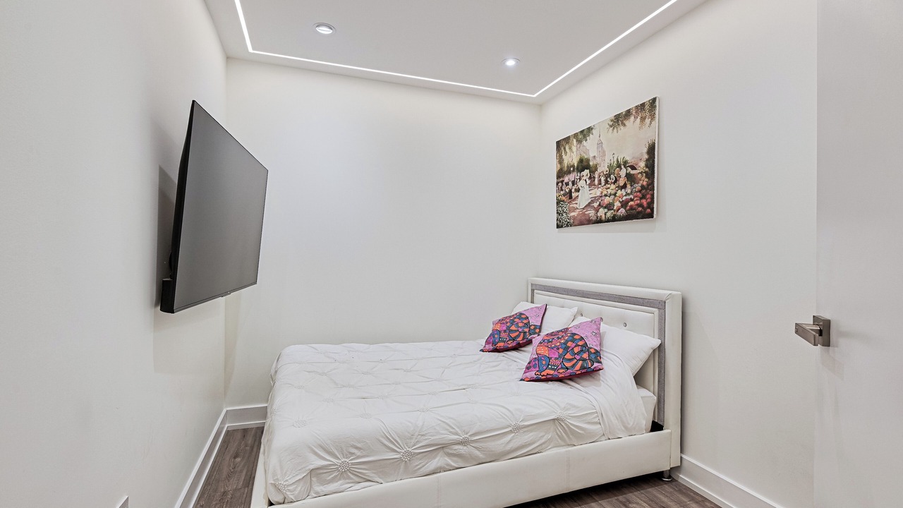 Photo of Bedroom in Toronto Entertainment District