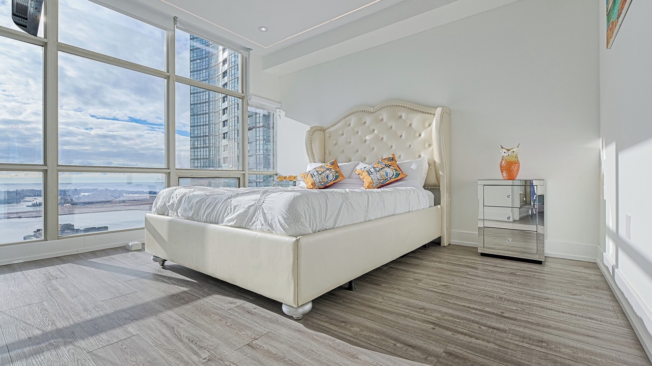 Photo of Bedroom in Toronto Entertainment District