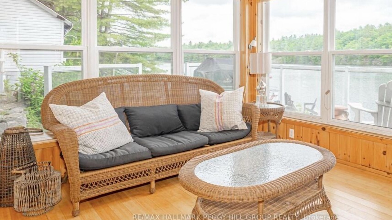 Photo of Livingroom in Georgian Bay