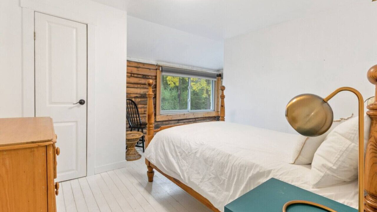Photo of Bedroom in Meaford