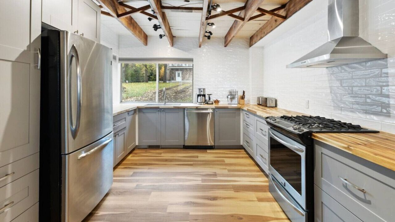 Photo of Kitchen in Meaford