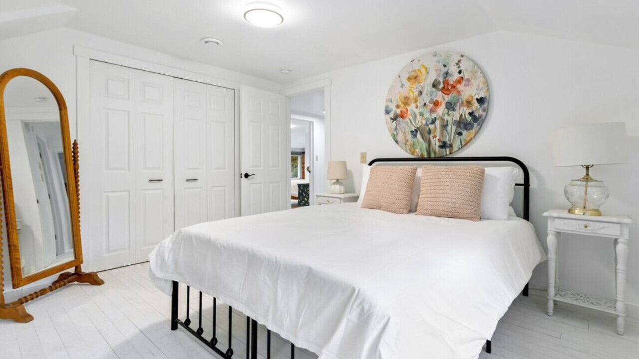 Photo of Bedroom in Meaford