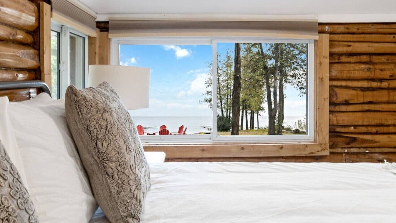 Photo of Bedroom in Meaford