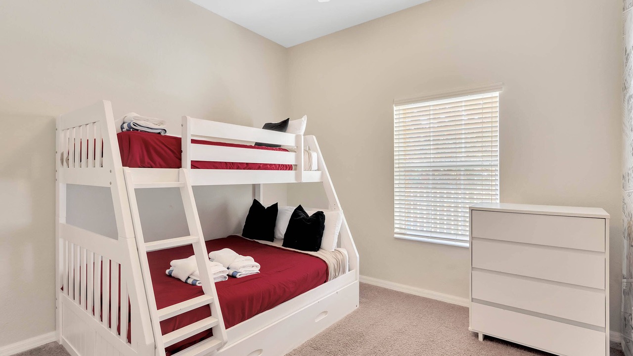 Photo of Bedroom in Bahama Bay