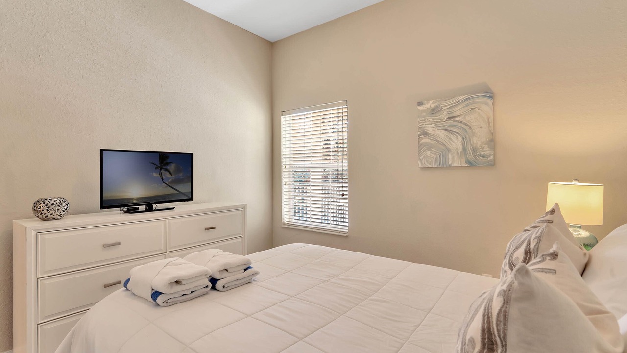 Photo of Bedroom in Bahama Bay