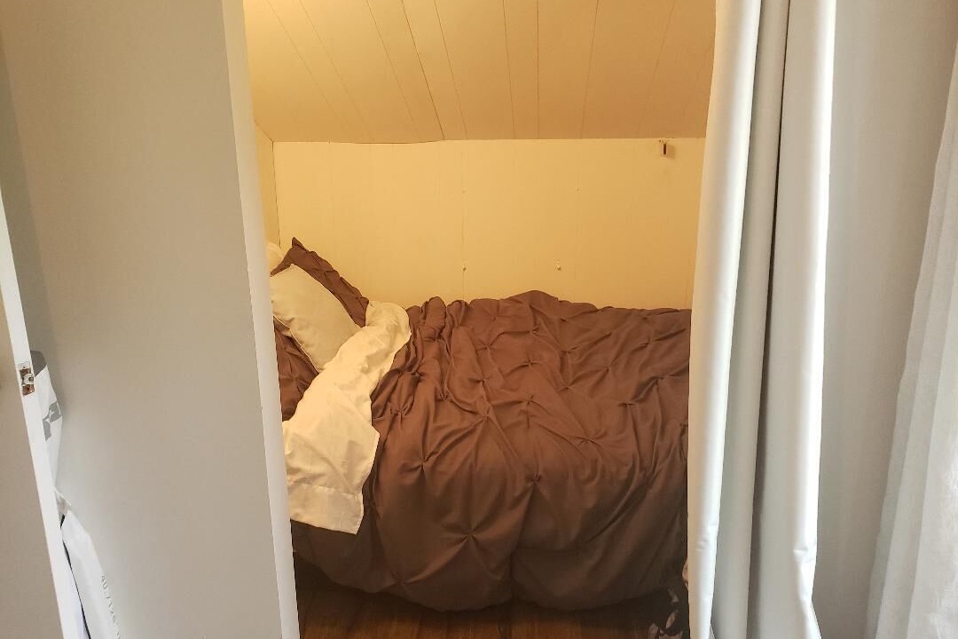 Photo of Bedroom in Lambton Shores