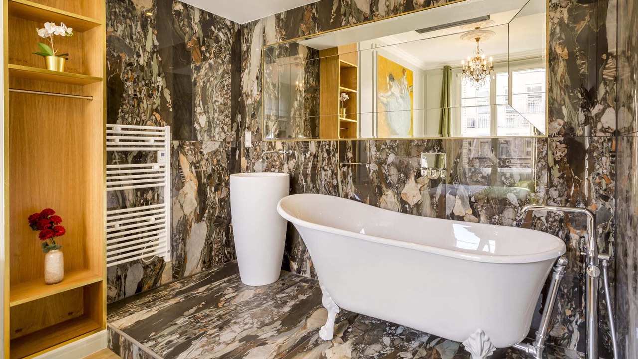 Photo of Bathroom in Palais-Royal