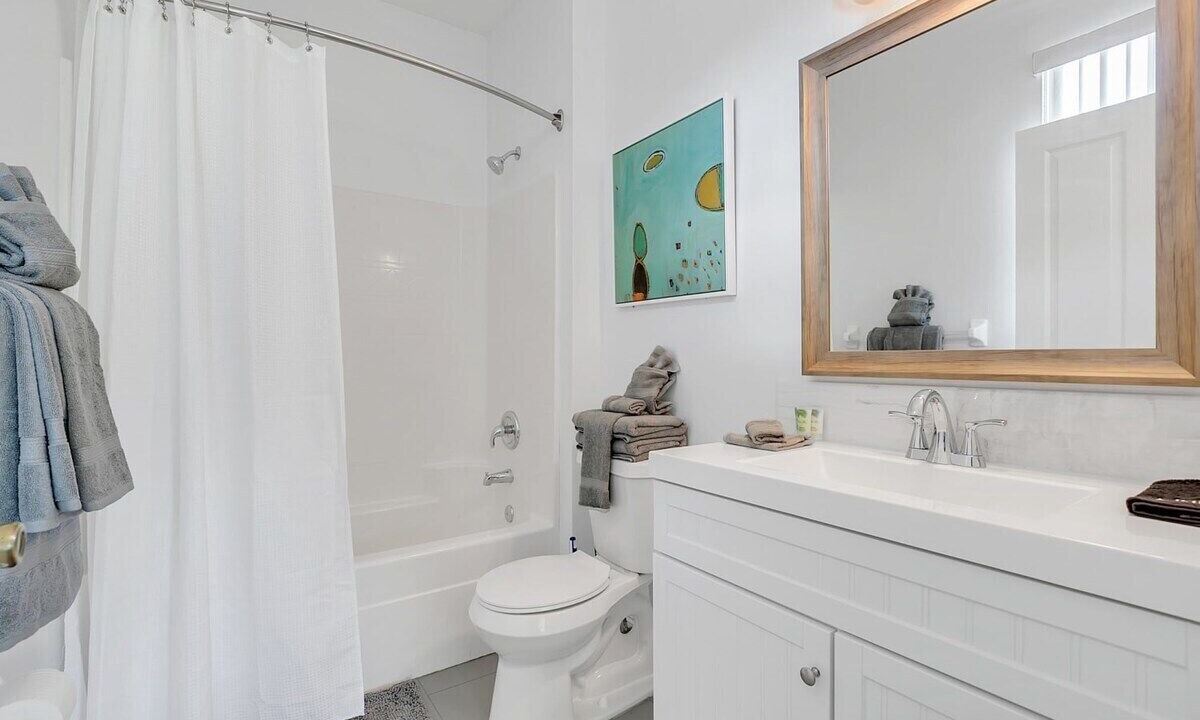 Photo of Bathroom in Windwood Bay