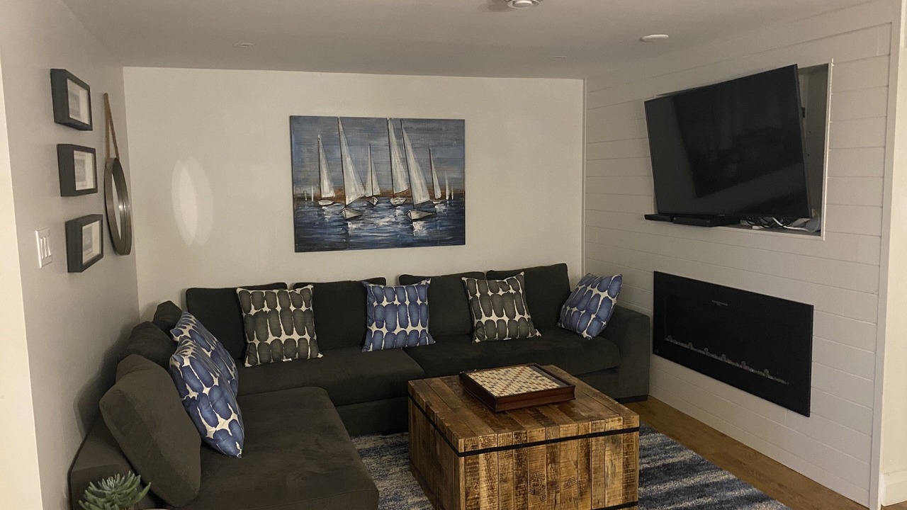 Photo of Livingroom in Muskoka Lakes