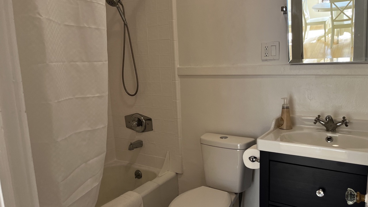 Photo of Bathroom in Dixieland