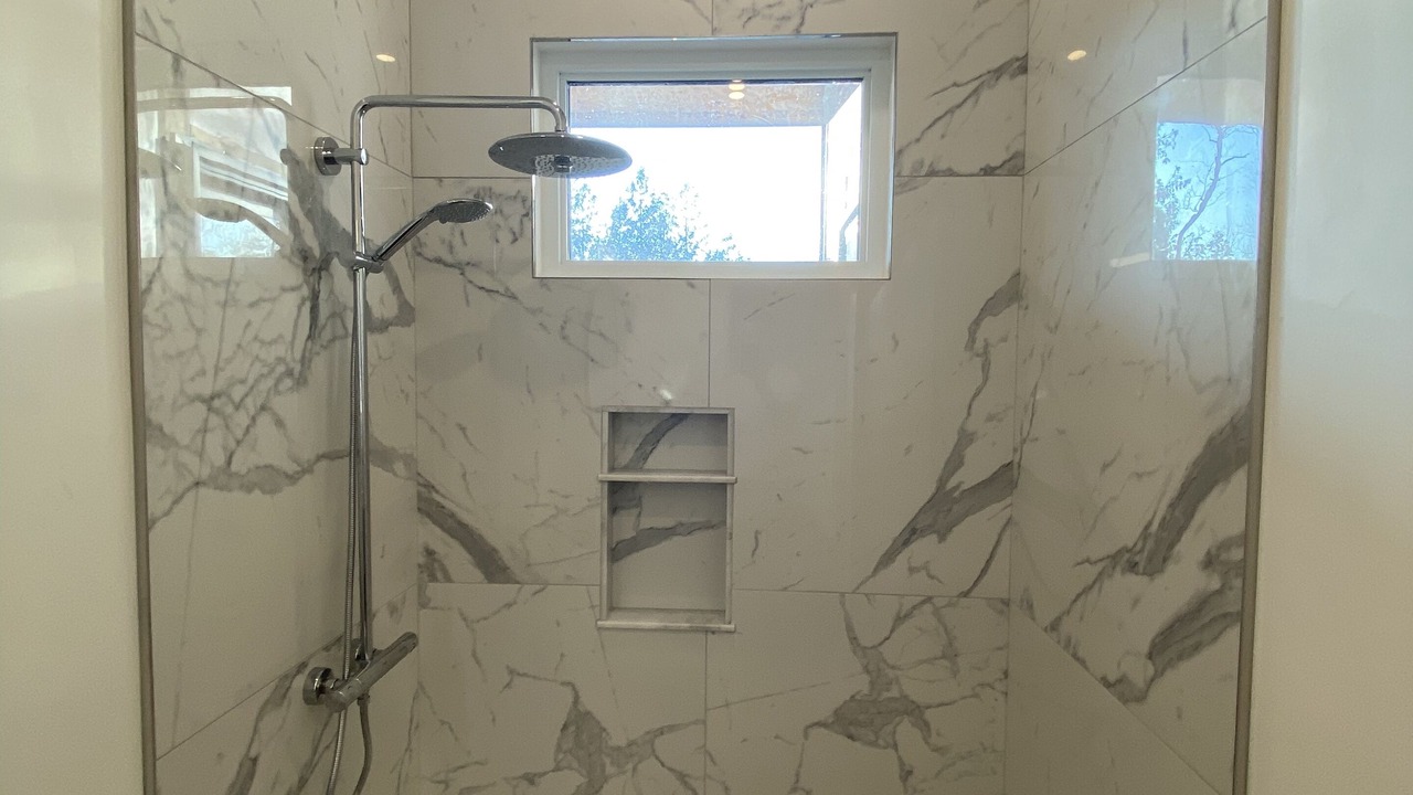 Photo of Bathroom in Kincardine