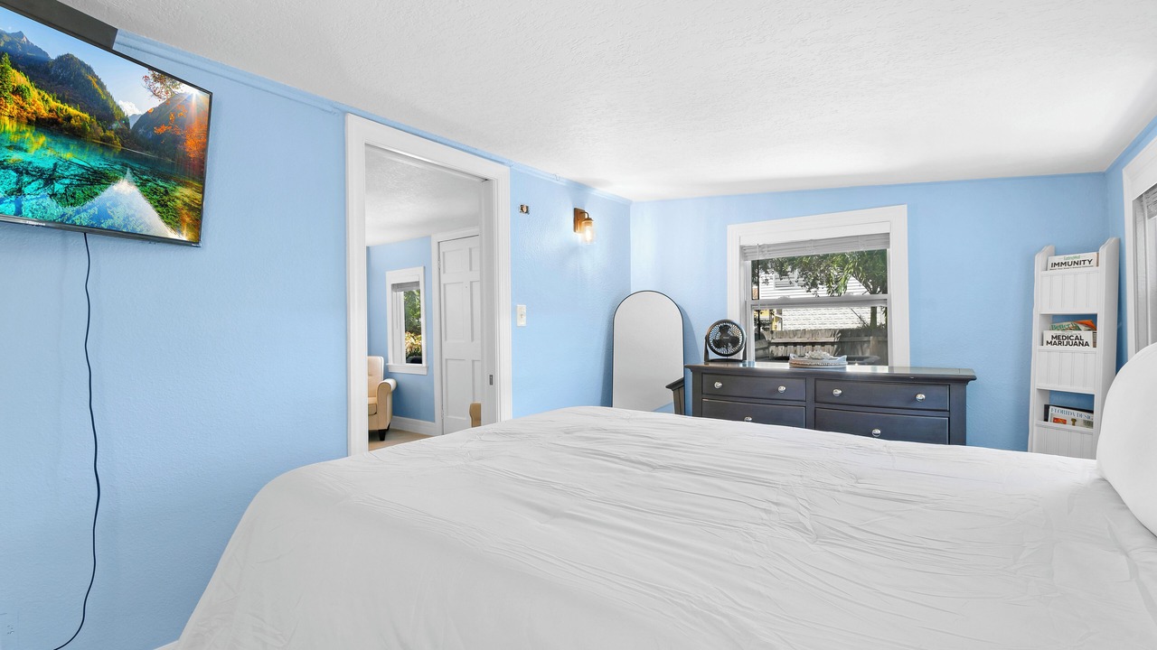 Photo of Bedroom in Historic Old Northeast