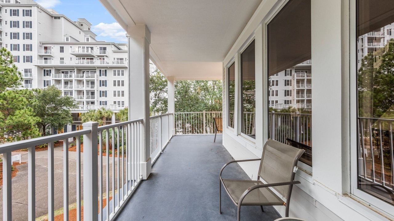 Photo of Patio Balcony in Baytowne Wharf
