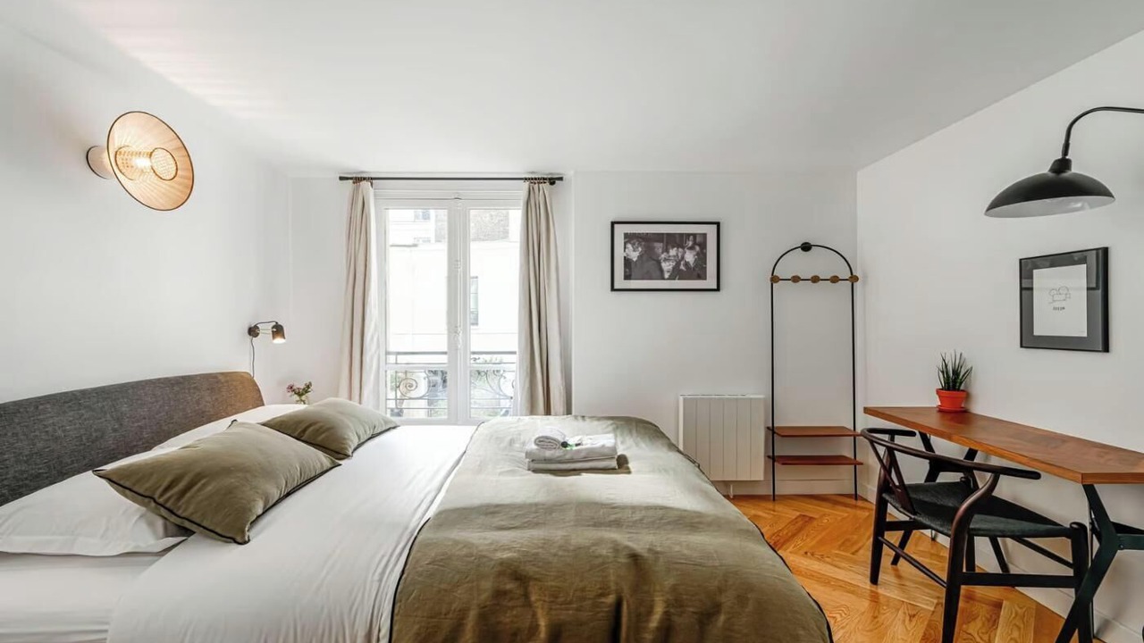 Photo of Bedroom in Val-de-Grace