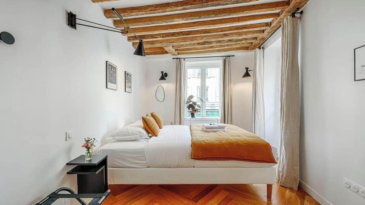 Photo of Bedroom in Val-de-Grace