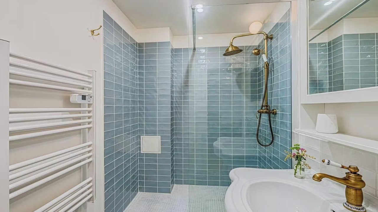 Photo of Bathroom in Val-de-Grace