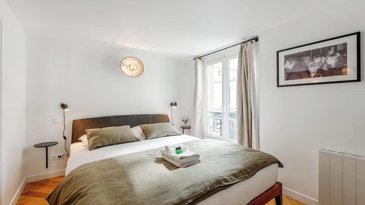 Photo of Bedroom in Val-de-Grace