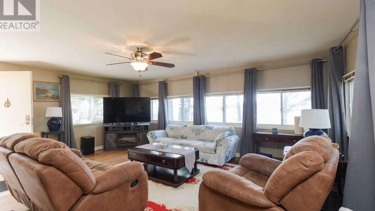 Photo of Livingroom in Port Severn