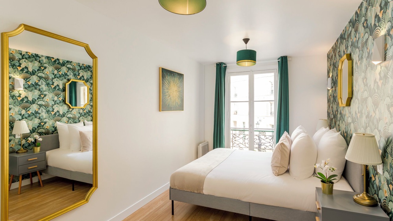 Photo of Bedroom in 8th Arrondissement