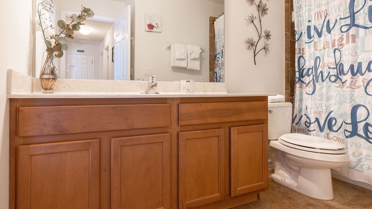 Photo of Bathroom in Watersong