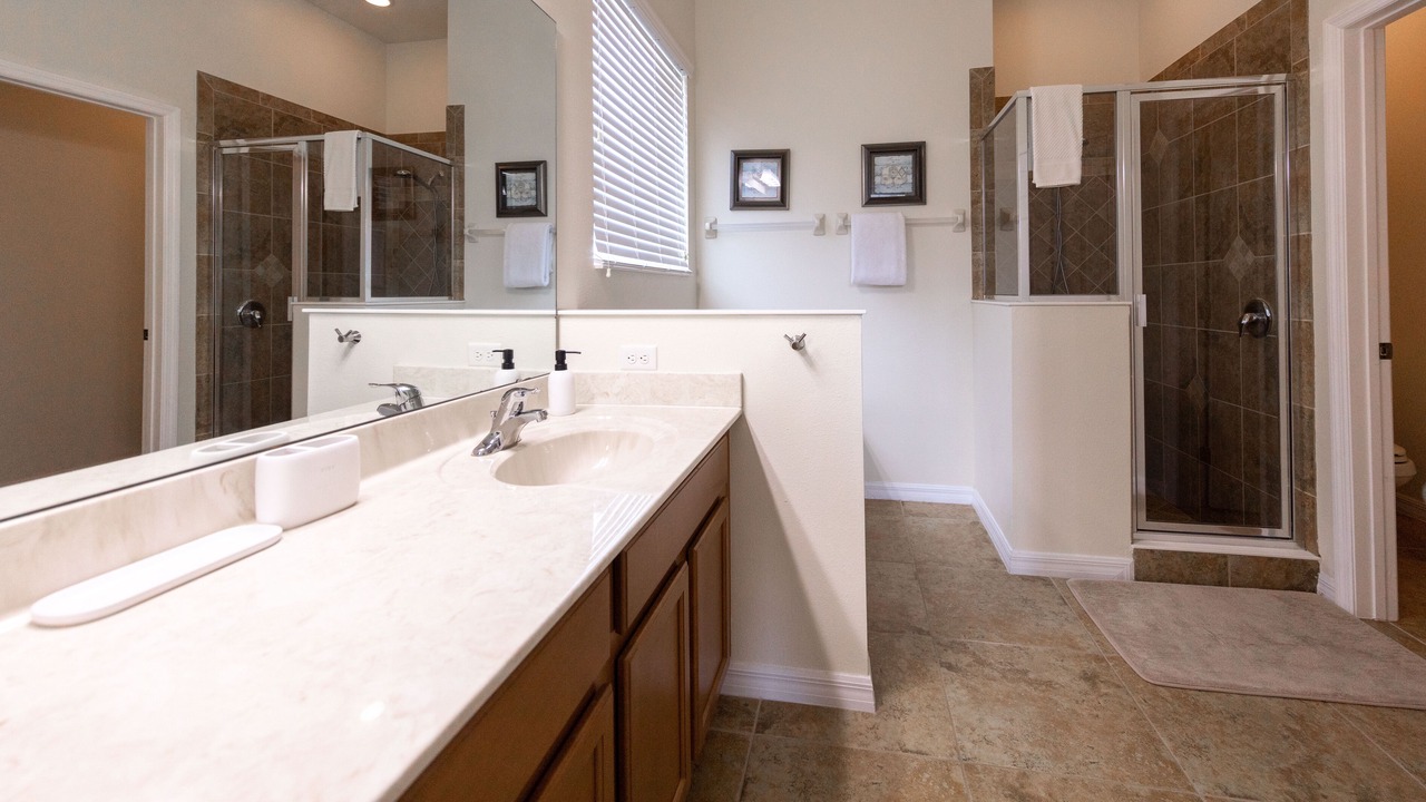 Photo of Bathroom in Watersong