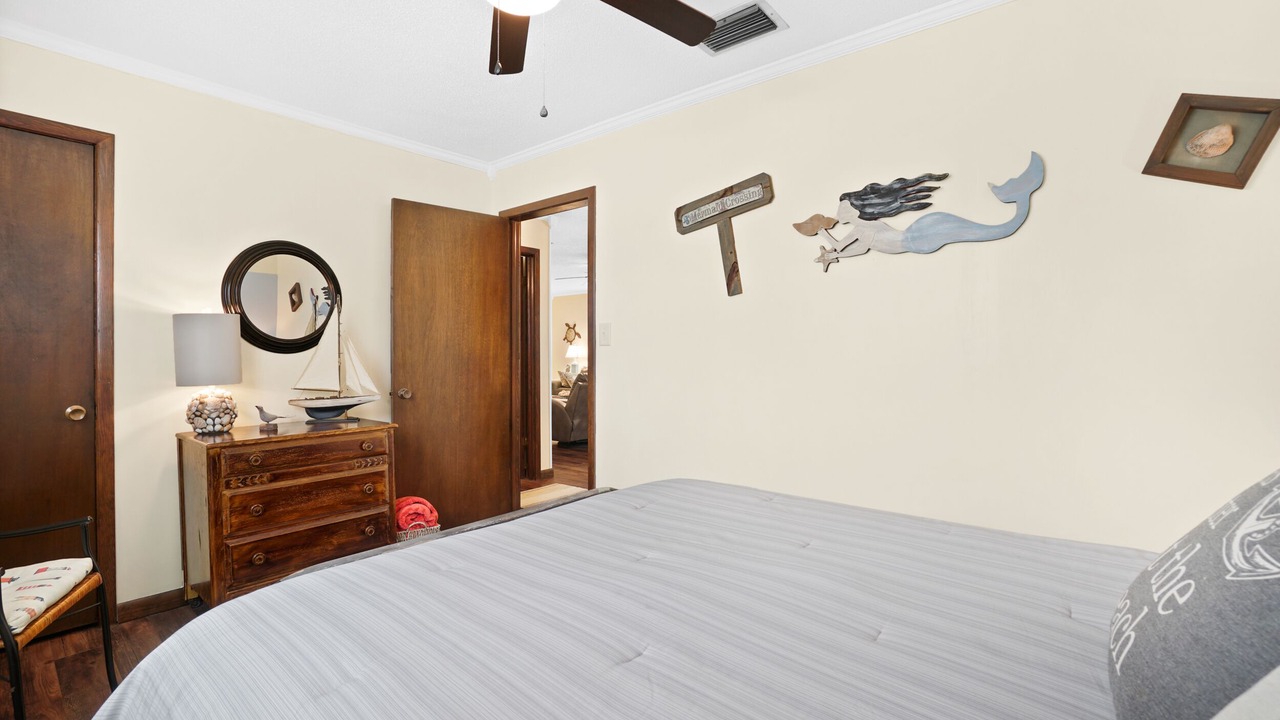 Photo of Bedroom in Laguna Beach Estates