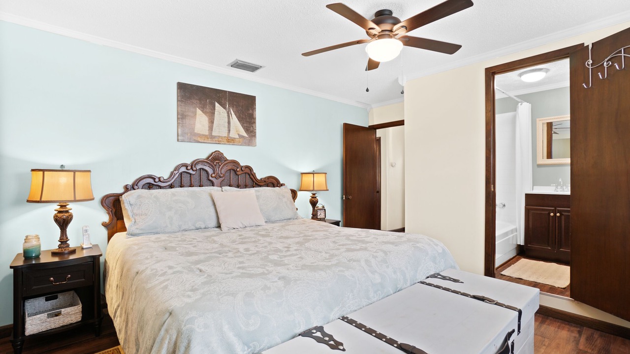 Photo of Bedroom in Laguna Beach Estates